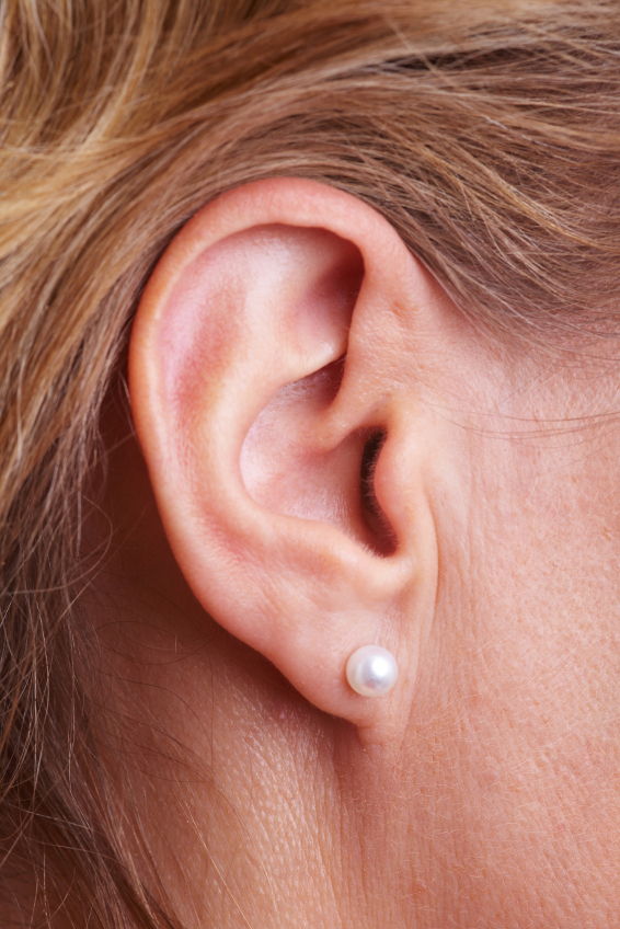 Top 3 Home Remedies To Shrink Drooping Earlobes Naturally At Home